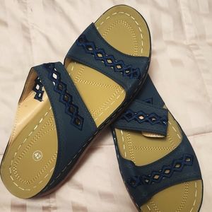 Womans sandals
